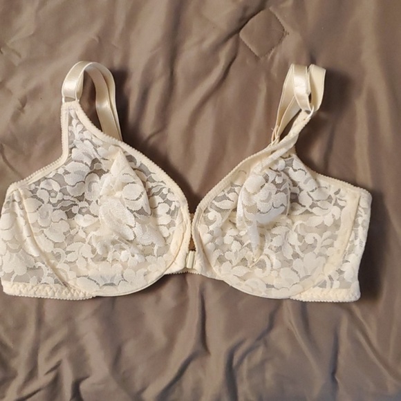 Wanted - a Warners all-stretch lace front closure bra 38 or larger. Warn… - Picture 5 of 5